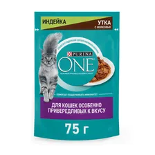 Purina ONE пауч для привередливых кошек с индейкой, уткой и морковью 75г